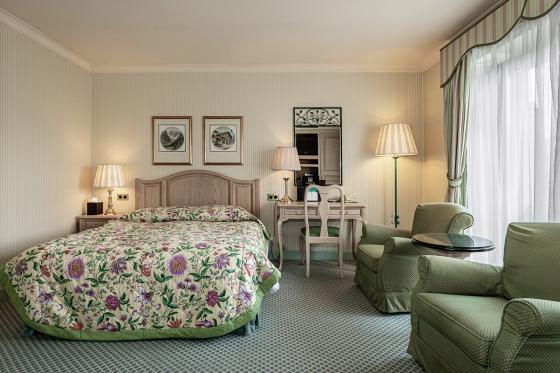 Hôtel de légende à Crans-Montana - 2 nuits au Grand Hôtel du Golf & Palace, pour 2 personnes 1 