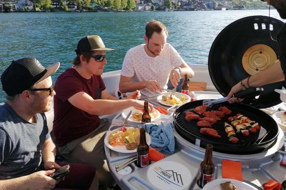 BBQ-Boot mieten - 1 Stunde auf dem Vierwaldstättersee für bis zu 10 Personen 3 