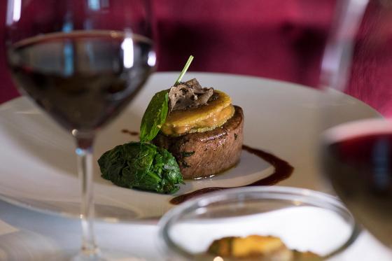 Luxus-Übernachtung in Bern - 1 Nacht im Bellevue Palace inkl. Frühstück und Verpflegung für 2 6 