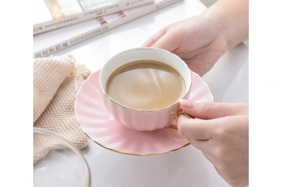 Tasse à thé rose - soucoupe incluse 1 