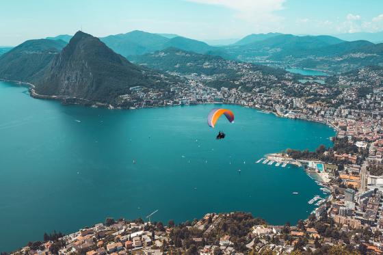 Tessin Gleitschirmfliegen - inkl. Mahlzeit für 2 Personen  