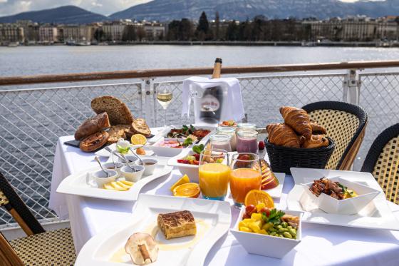 Croisière gourmande sur le Léman - Forfait lacustre pour 2 personnes 1  Croisière gourmande sur le Léman - Forfait lacustre pour 2 personnes 1