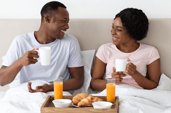 Grasse matinée - avec nounou et petit déjeuner, 2 personnes 1 