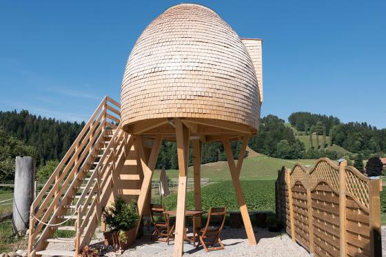 Nuit en cabane sur pilotis - avec repas du soir 4 services et petit déjeuner pour 2 personnes 2 