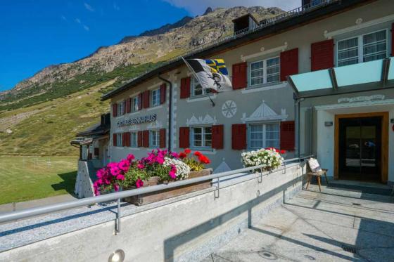 Übernachtung in den Bergen  - Engadin. What else? 2 Nächte inkl. Frühstück für 2 2 