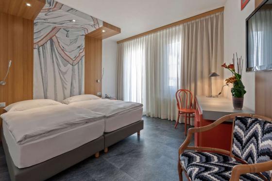 Übernachtung in Ascona - inkl. Prosecco und 4-Gang Menü für 2 Personen 4 