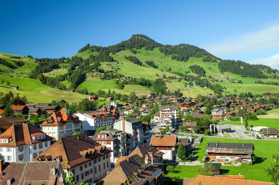 Flug & Aperitif auf dem Gletscher - ca. 30-minütiger Helikopterflug für 2 Personen 1 
