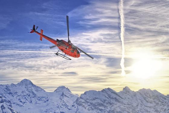 Flug & Aperitif auf dem Gletscher - ca. 30-minütiger Helikopterflug für 2 Personen 6 