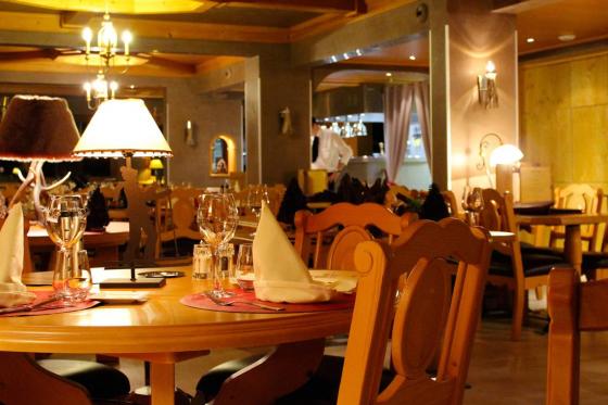 Séjour romantique à Châtel - 1 nuit avec petit déjeuner et menu à 3 plats pour 2 personnes 10 