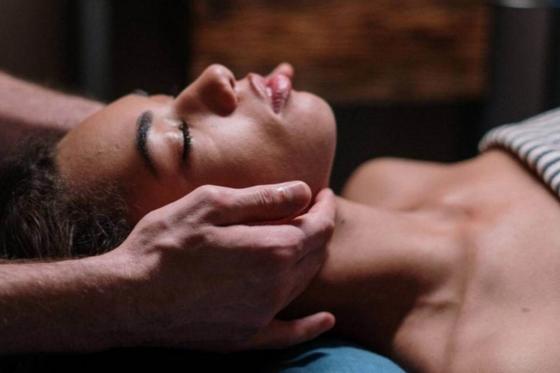 Massage relaxant en duo - Soin spécial Saint-Valentin à domicile, pour 2 personnes 1 