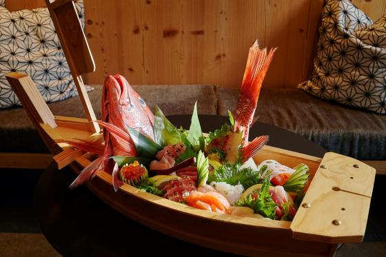 Day Spa Deluxe & Sushi in Gstaad - inkl. Sushi, Zugang zu den Pools und Wellnessbereich | 2 Personen 7 