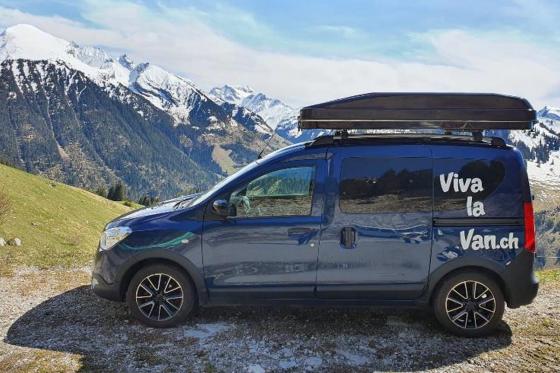 Location de mini van - avec tente de toit et vue 360° pour un week-end  