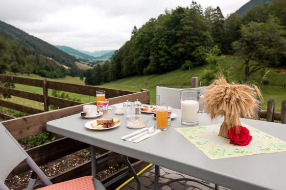 Nuit en Bubble Suite - au cœur de la vallée, avec petit déjeuner pour 2 3 