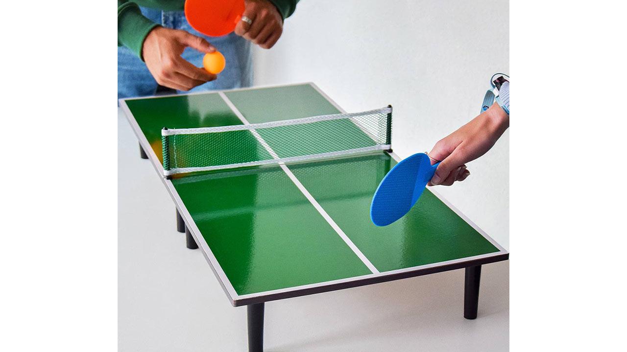 Mini Ping Pong Spiel-Set mit Tischtennis Schläger, Netz und Ball