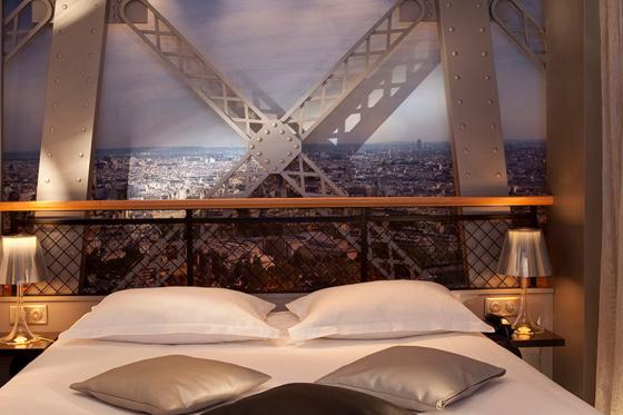 Romantischer Kurzurlaub in Paris - 1 Nacht mit Frühstück, Jacuzzi und Sprudel-Badewanne für 2 6 