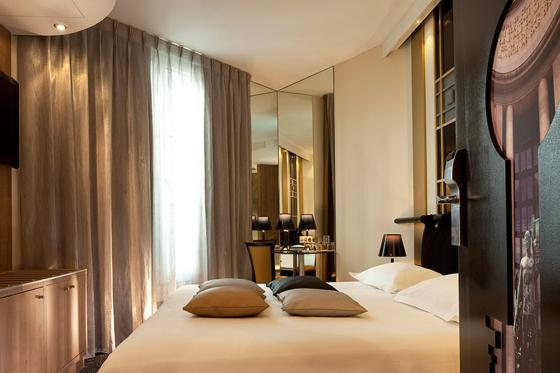 Romantischer Kurzurlaub in Paris - 1 Nacht mit Frühstück, Jacuzzi und Sprudel-Badewanne für 2 7 