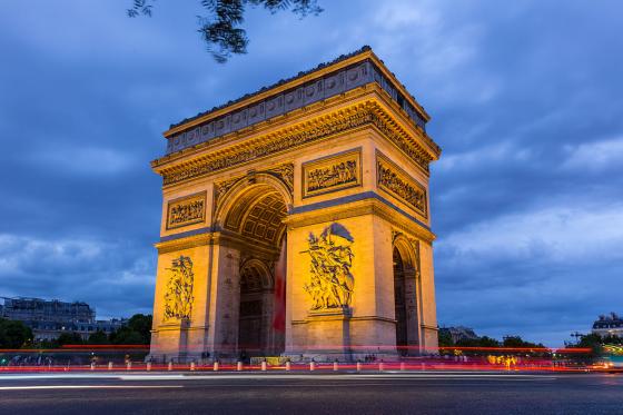 Romantischer Kurzurlaub in Paris - 2 Nächte mit Frühstück, Jacuzzi und Sprudel-Badewanne für 2 9 