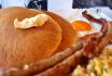 American Brunch in Nyon - Amerikanische Speisen, Orangensaft und Kaffee für 2 3
