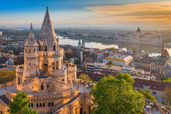 Romantisches Getaway Budapest - 4 Tage im Hotel Mediterran**** für zwei Personen inkl. Frühstück 1  Romantisches Getaway Budapest - 4 Tage im Hotel Mediterran**** für zwei Personen inkl. Frühstück 1