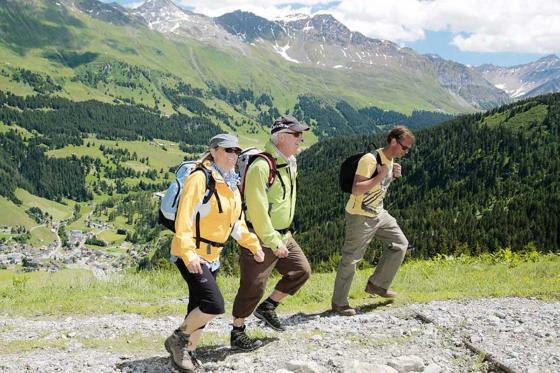Genusswanderung in Graubünden - inkl. Rodelbahn Abfahrt für 2 Personen 2 