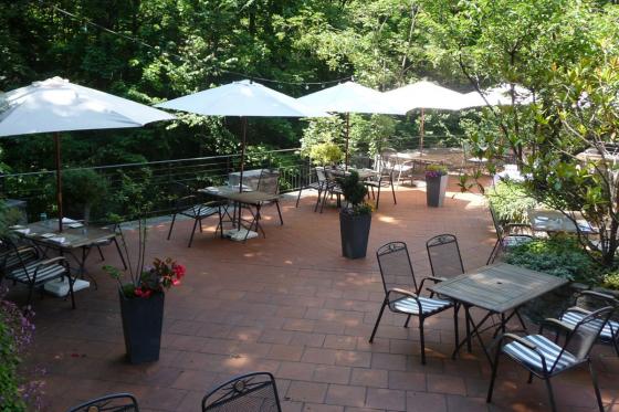 Séjour romantique à Neuchâtel - 1 nuit en chambre Elégante avec petit déjeuner inclus pour 2 pers. 6 