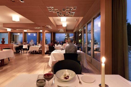 Bathe & Dine - Eintritt in Spa & 4-Gang-Menü für 2, im Bellevue Parkhotel & Spa  7 