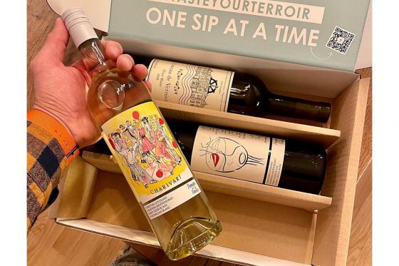 Abonnement de vins - livraison de 2 box de vins de producteurs genevois 2 