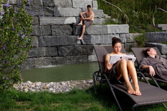 Journée bien-être à Aquabasilea - Massage de 50 min, sauna & hammam inclus 10 