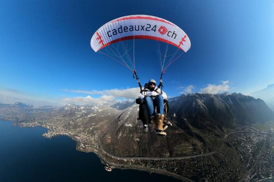 Vol en parapente biplace - Sur le lac Léman, photos et vidéo incluses | 1 personne  5 