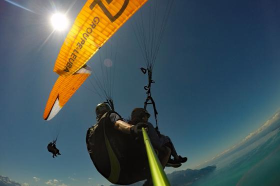 Vol en parapente biplace - Sur le lac Léman, photos et vidéo incluses | 1 personne  14 