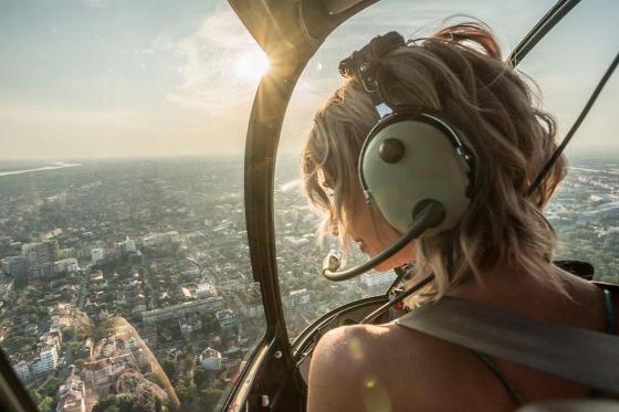 Zürich Helikopterflug - 30 Minuten für 3 Personen  