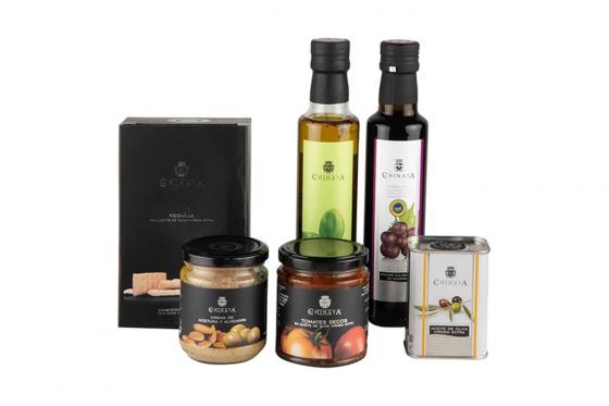 Gourmet Geschenkkorb - Olivenöl und Antipasti 1 