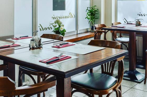 Entrecôte de cheval sur ardoise - Menu avec vin rouge, dessert et Prosecco pour 2 personnes 2  Entrecôte de cheval sur ardoise - Menu avec vin rouge, dessert et Prosecco pour 2 personnes 2