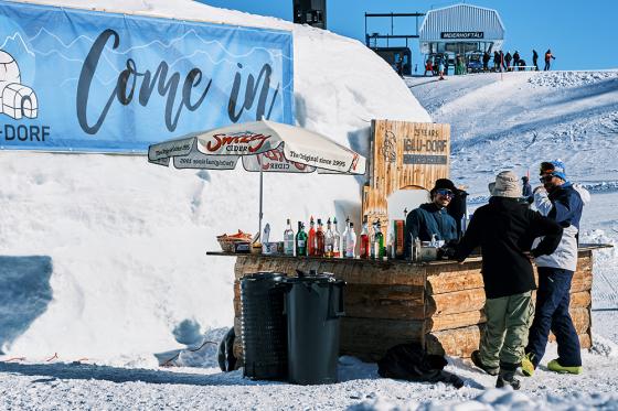 Fondue & Schneeschuhlaufen - in Davos oder Gstaad 6 