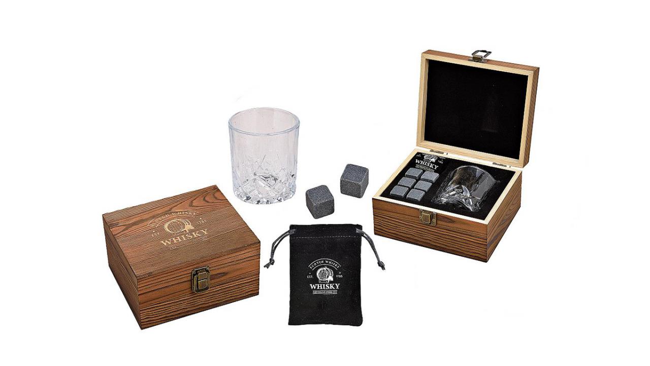 Coffret cadeau Whisky, dans un élégant coffret en bois