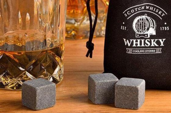 Whiskey Geschenkset - in edler Holzbox 2 