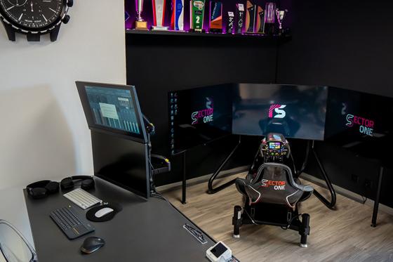 Simulateur F1 - 30 minutes, pour 1 personne 4  Simulateur F1 - 30 minutes, pour 1 personne 4