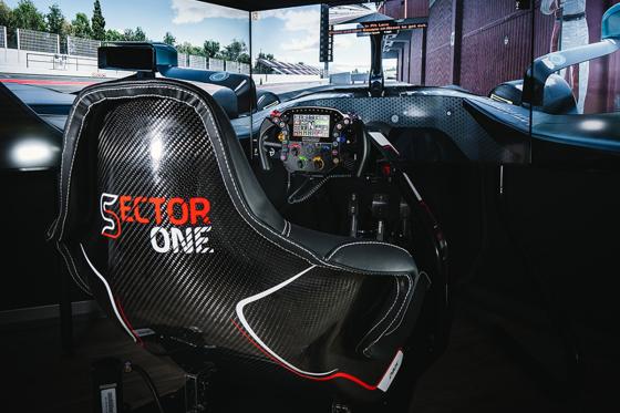 Formel-1-Simulator - 1 Stunde für 1-3 Personen 1 
