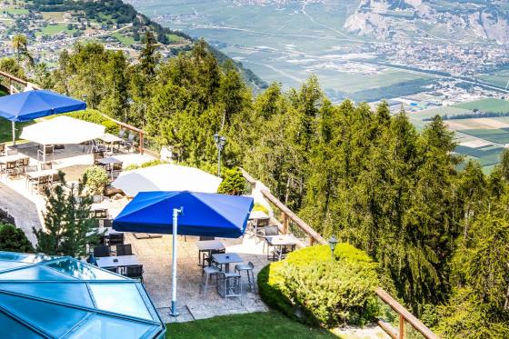 Gourmet-Genuss in Veysonnaz - 3-Gänge Menü, 1 h im Spa & Frühstück für 2 9 