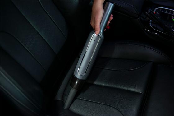 Auto Staubsauger - mit Aufsätzen 7 