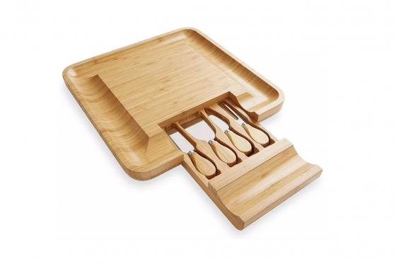 Käseschneidebrett - aus Holz - mit Besteck 4 