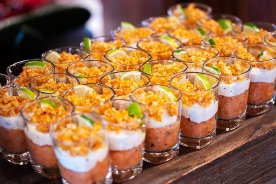 Brunch & Schifffahrt  - Geschenkset inkl. Sunntigsbrunch & Schifffahrt Tageskarten  8  Brunch & Schifffahrt  - Geschenkset inkl. Sunntigsbrunch & Schifffahrt Tageskarten  8