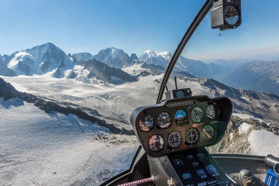 Aux commandes d'un hélicoptère  - 20min de pilotage depuis Bex + 15min de briefing 3 