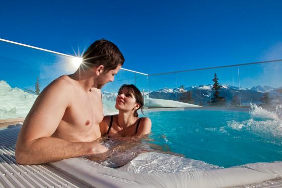 Journée bien-être au Spa d'Anzère - Bains thermaux, massage et soin du visage 3 