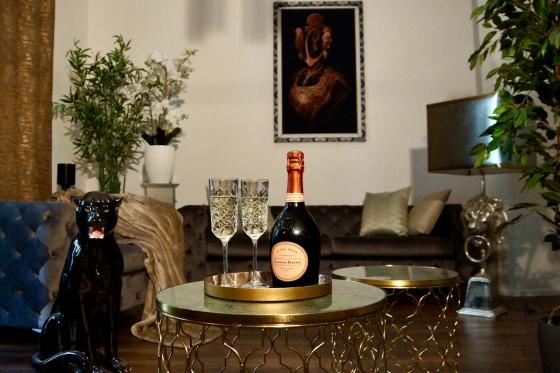 Übernachtung im Private Spa Royal - inkl. Frühstück für 2 Personen | wochentags 10 