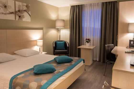 Romantik-Nacht mit Seeblick - inkl. 90 Min. Privat-Spa für 2  1 