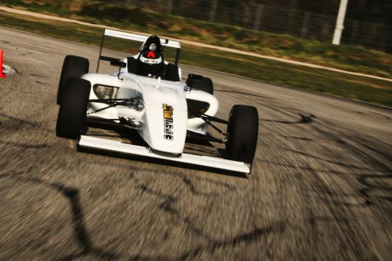 Steuern eines Formel 4-Rennwagen  - 10 bis 12 Runden am Steuer eines Einsitzers | 1 Person 2 