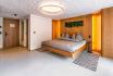 Skysuite Übernachtung mit Jacuzzi - inkl. Frühstück und 4-Gang Gourmetmenu für 2 Personen 4