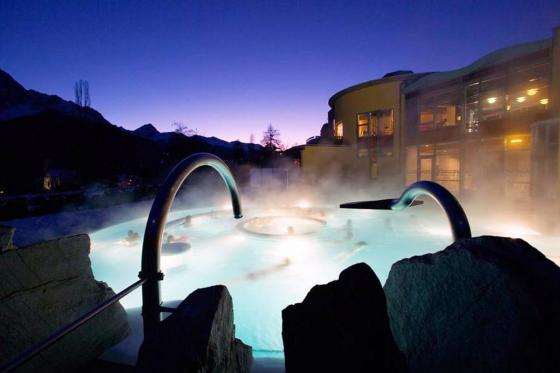 Séjour de rêve en Engadine - Hébergement et wellness inclus | à Scuol  