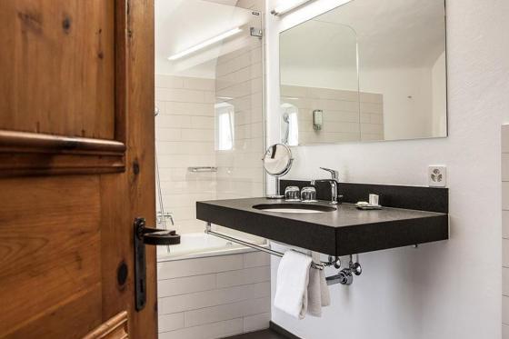 Séjour de rêve en Engadine - Hébergement et wellness inclus | à Scuol 9 